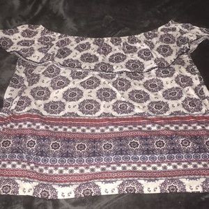 Off-the-shoulder top